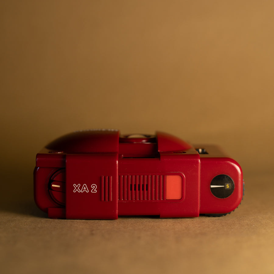 Olympus XA2 rouge avec flash A11