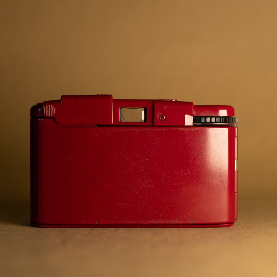 Olympus XA2 rouge avec flash A11