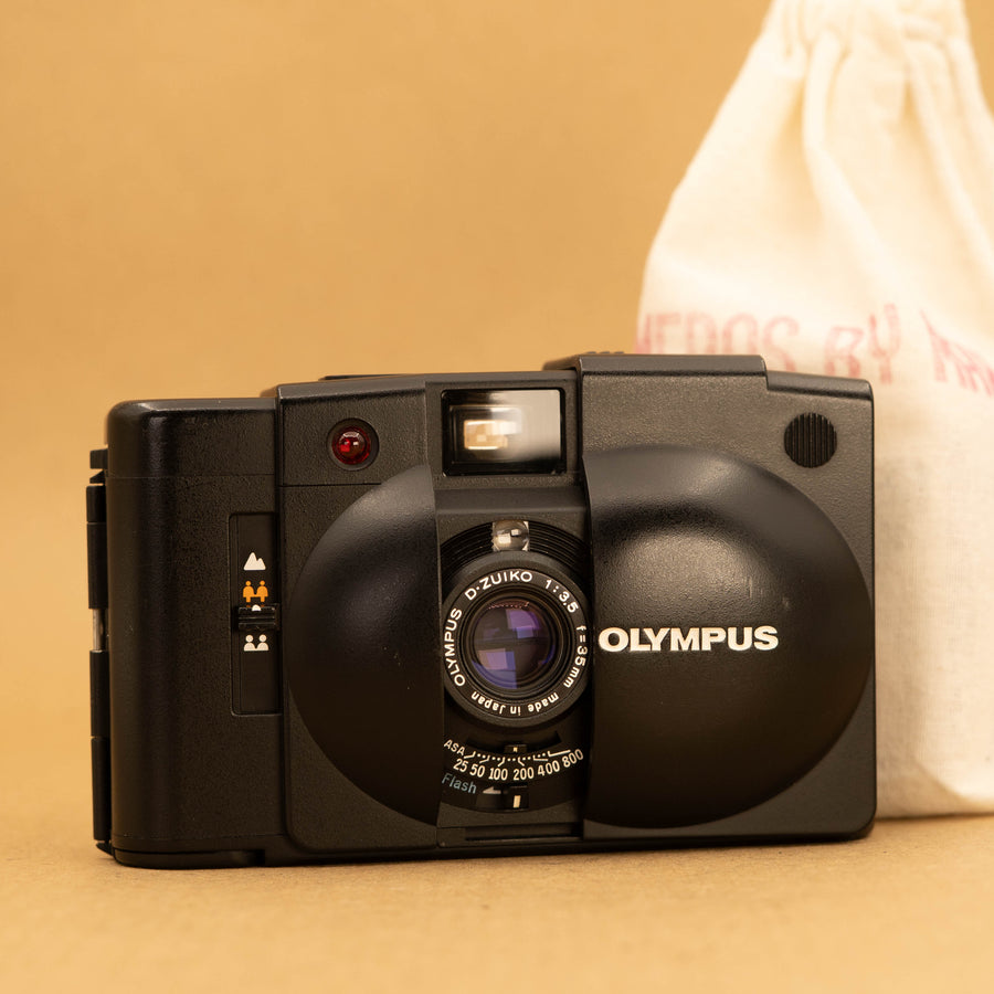 Olympus XA2