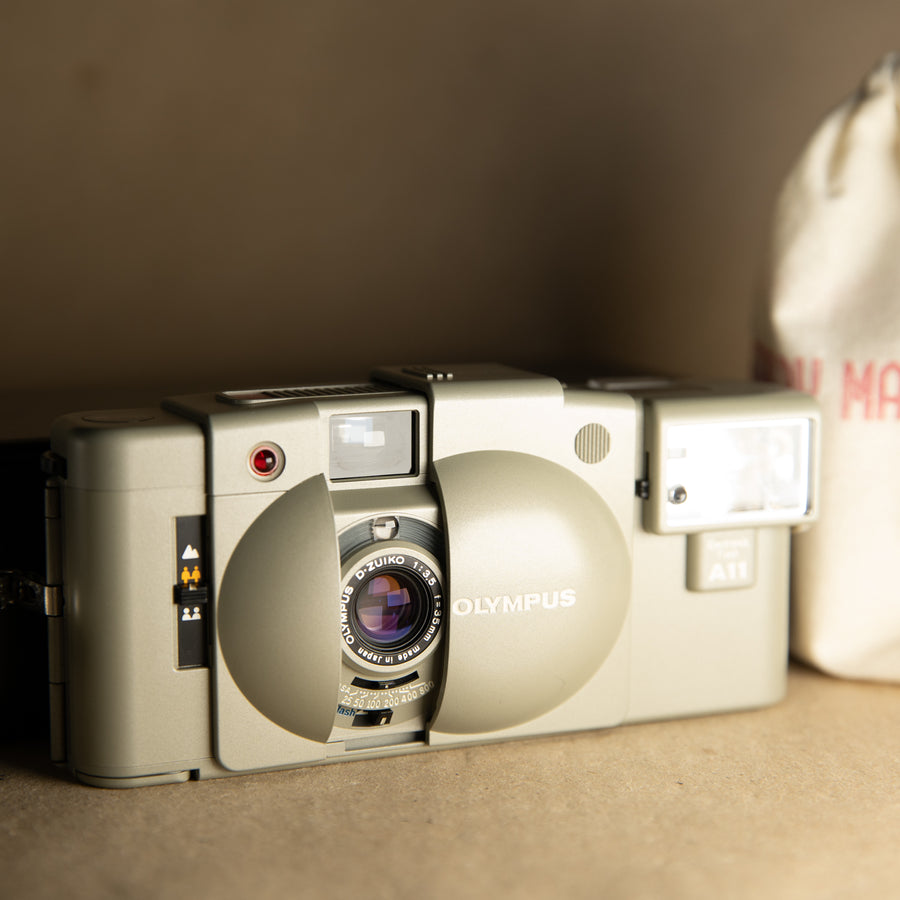 flash a11 olympus