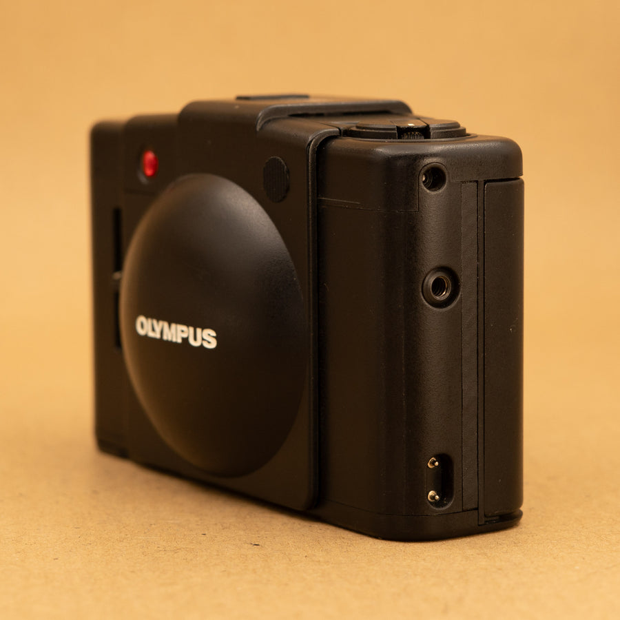 Olympus XA2