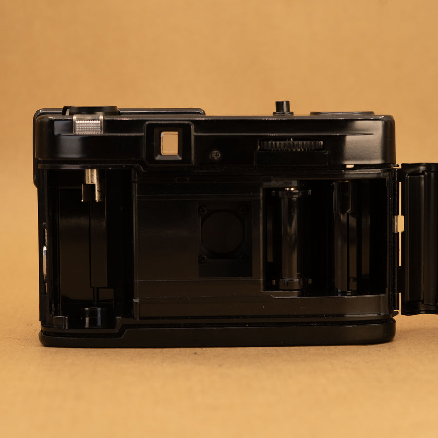 Olympus Pen EF Half-frame in Orange