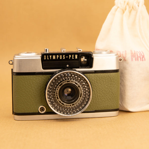OLYMPUS PEN EE-3 深緑 Green Olympus Pen EE-3 Half-frame 35mm Film Camera - Fully