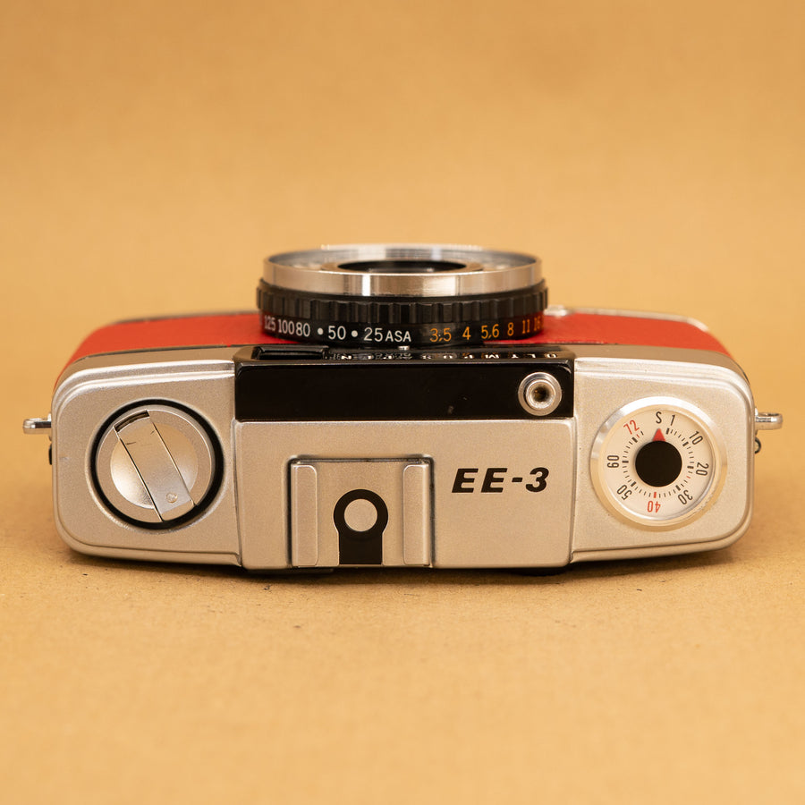 Olympus Pen EE-3 in Red
