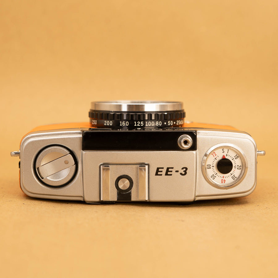 OLYMPUS PEN EE-3 / EE-2 / PEN-EE フィルムカメラ Orange Olympus Pen EE-3 Half-frame 35mm Film Camera - Fully