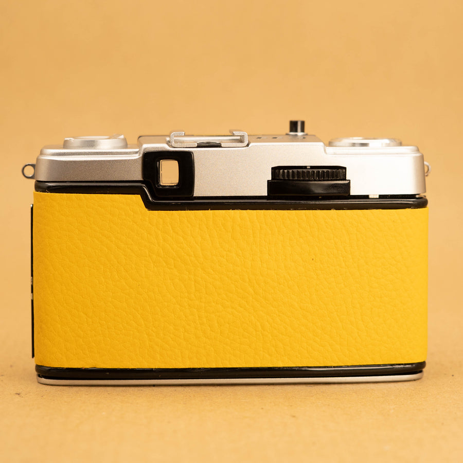 Olympus Pen EE-3 in Yellow