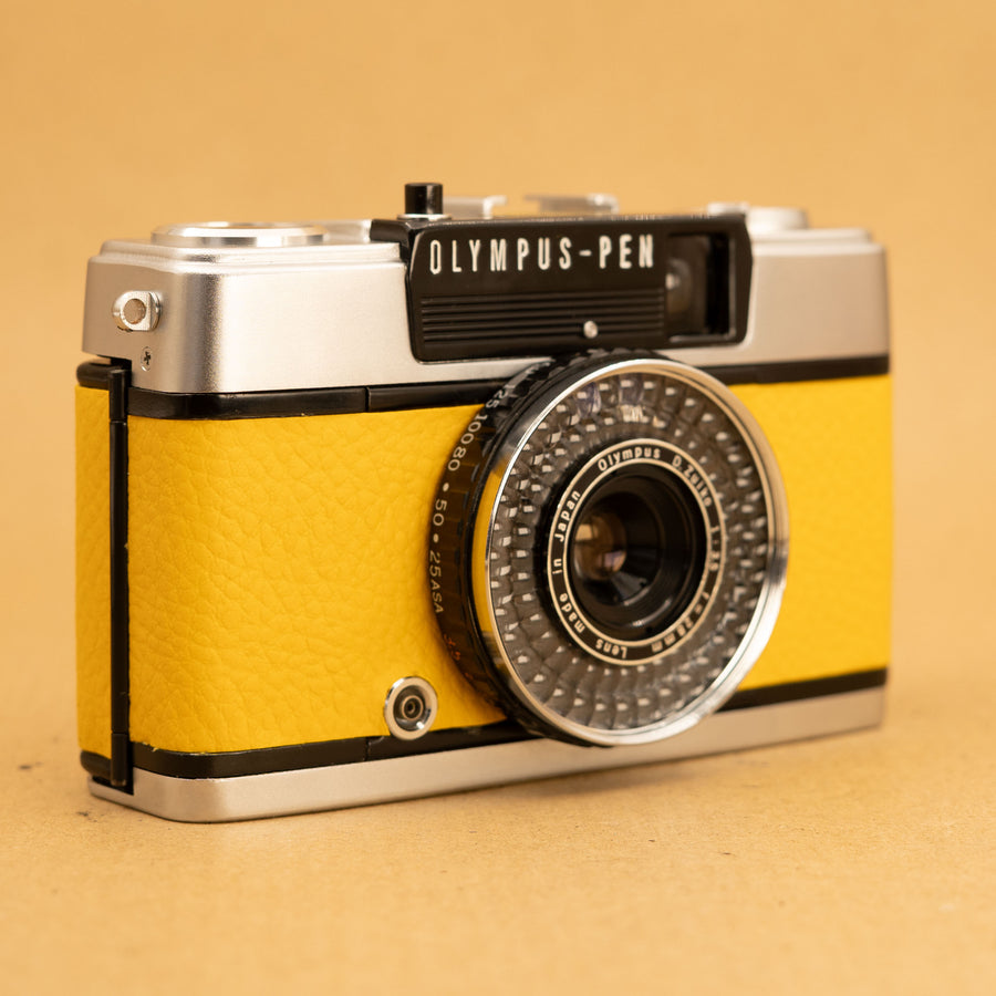 Olympus Pen EE-3 in Yellow