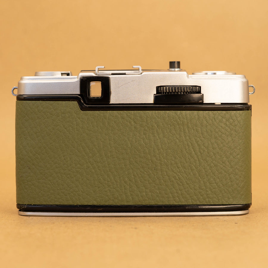 Green Olympus Pen EE-3 Half-frame 35mm Film Camera - Fully