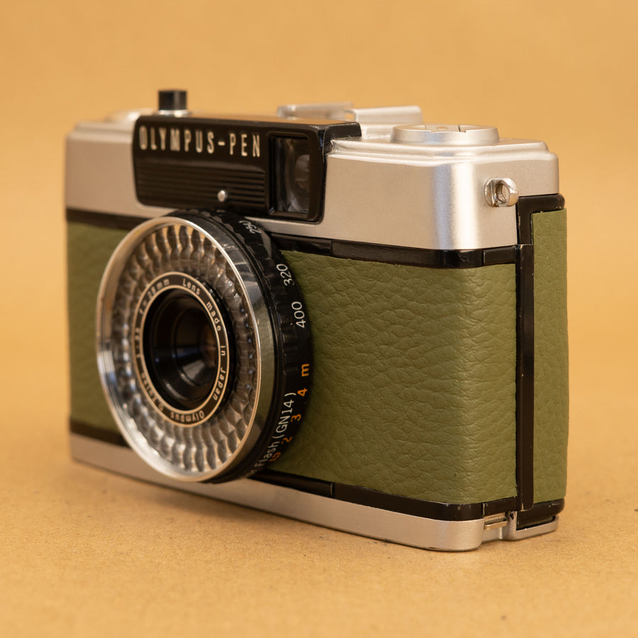 Green Olympus Pen EE-3 Half-frame 35mm Film Camera - Fully