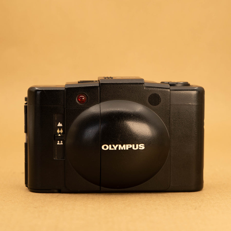 Olympus XA2