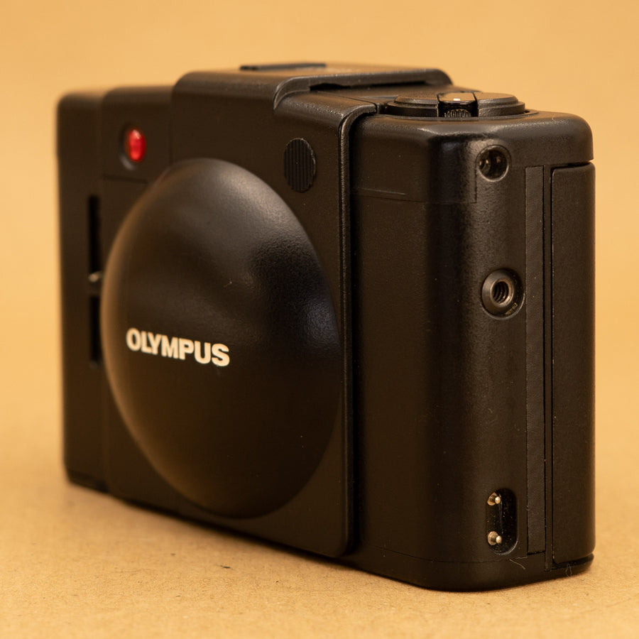 Olympus XA2