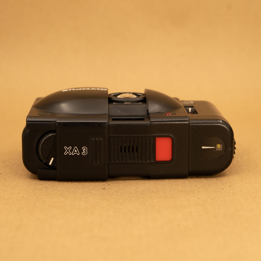 Olympus XA3
