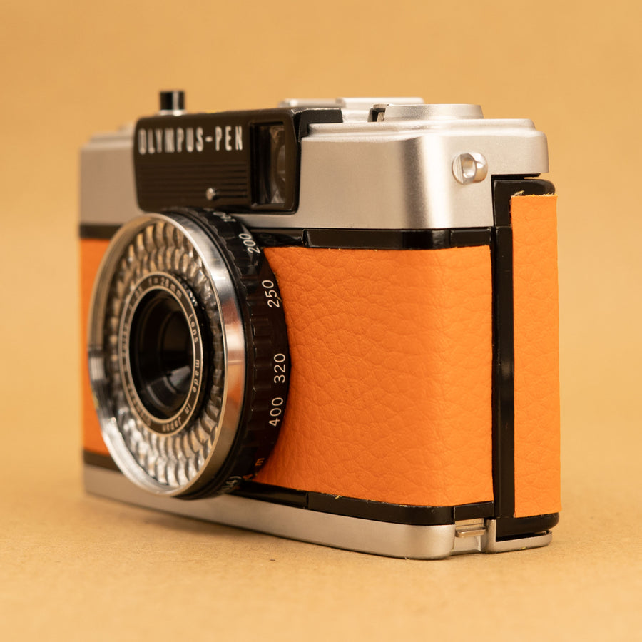 Olympus Pen EE-3 in Orange