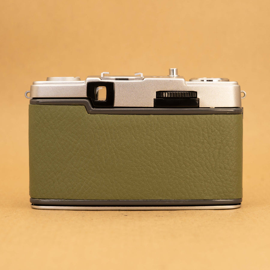 Olympus Pen EES-2 Half-frame in Green