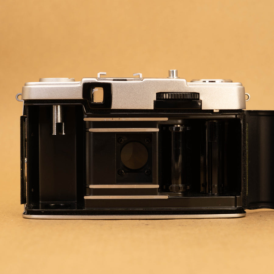 Olympus Pen EES-2 Half-frame in Green