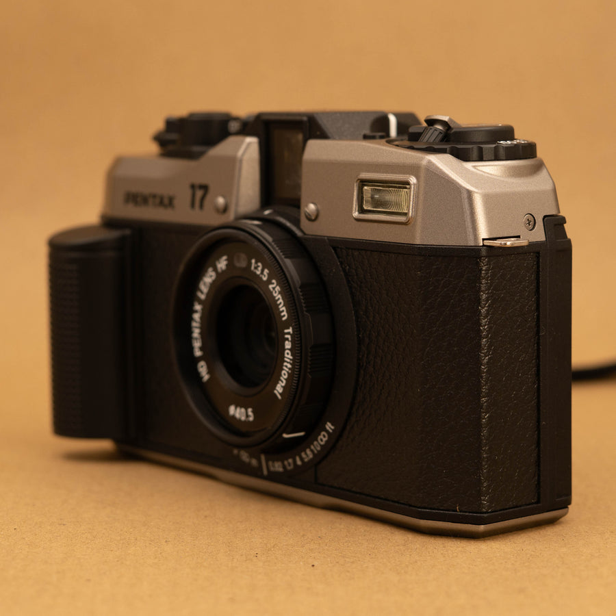 Pentax 17