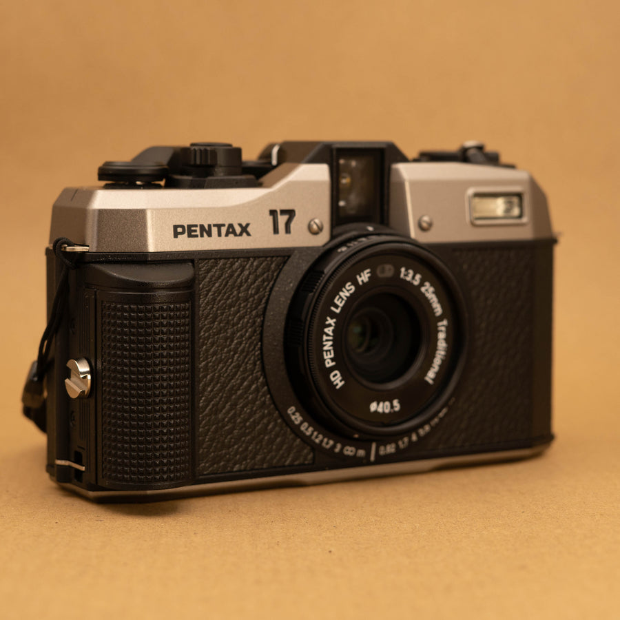 Pentax 17