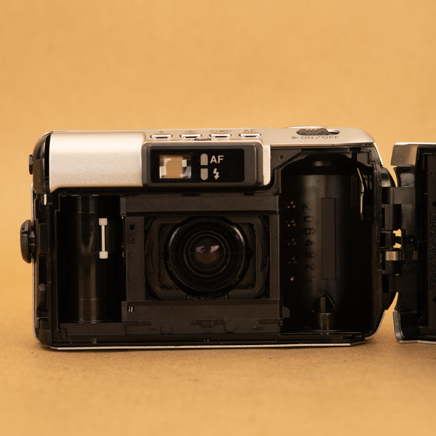 Pentax Espio 120Mi - Compact Beginner Zoom Film Camera with Roll