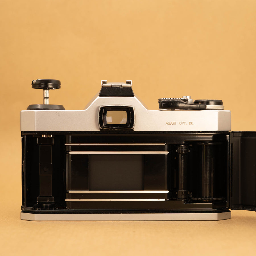 Pentax K1000 with 50mm f/2 Lens