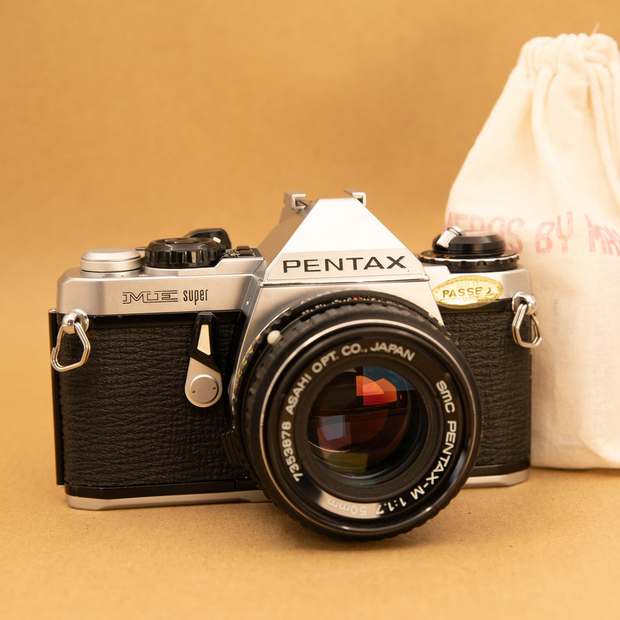 Pentax ME Super avec objectif 50 mm f/1.7