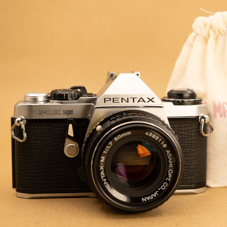 Pentax ME Super avec objectif 50 mm f/1.7