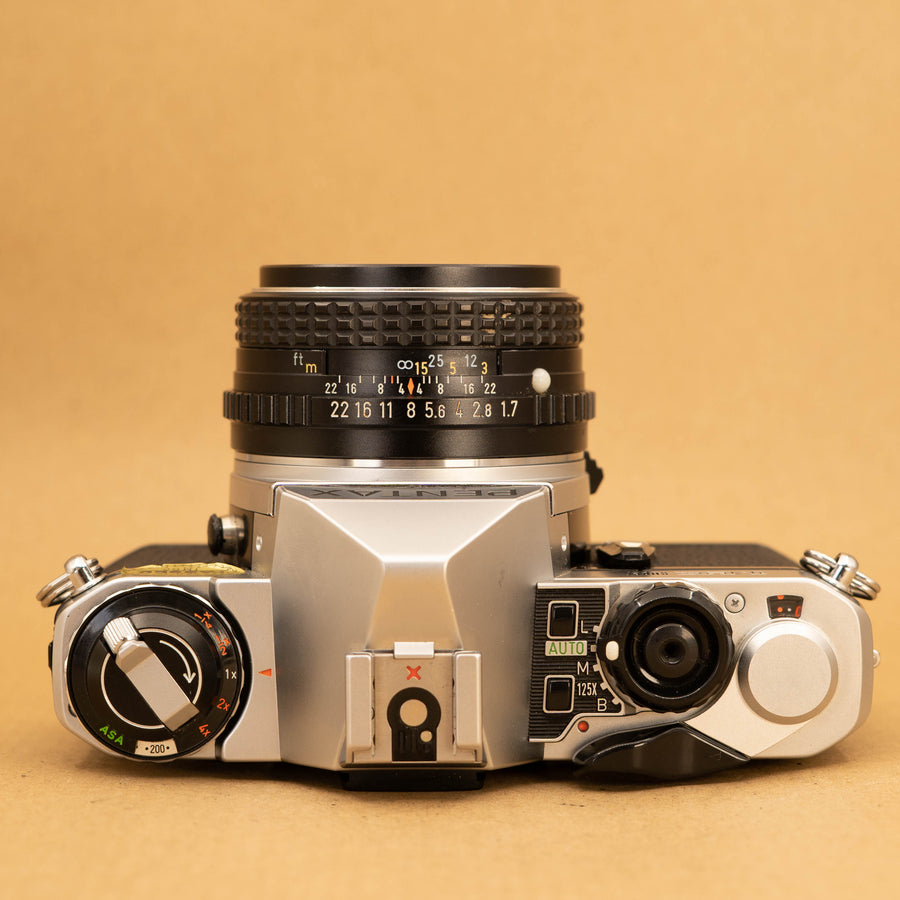 Pentax ME Super avec objectif 50 mm f/1.7