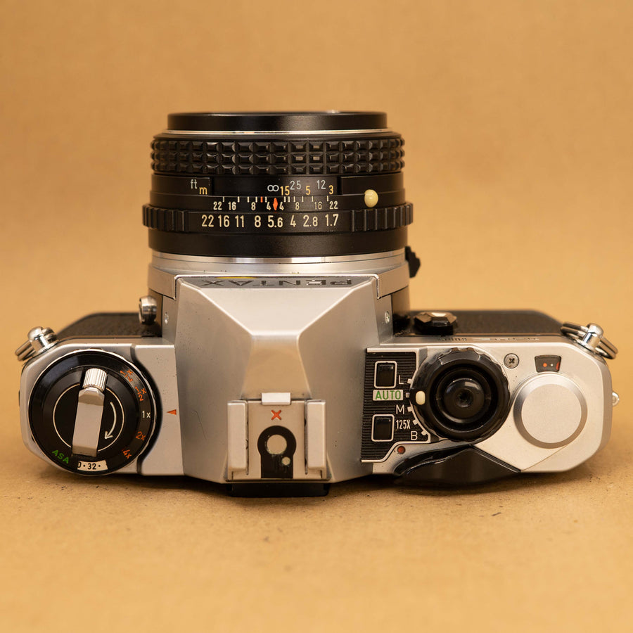 Pentax ME Super avec objectif 50 mm f/1.7