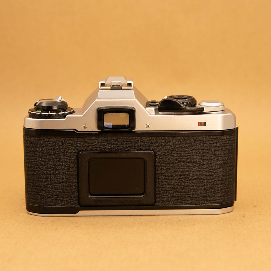 Pentax ME Super avec objectif 50 mm f/1.7
