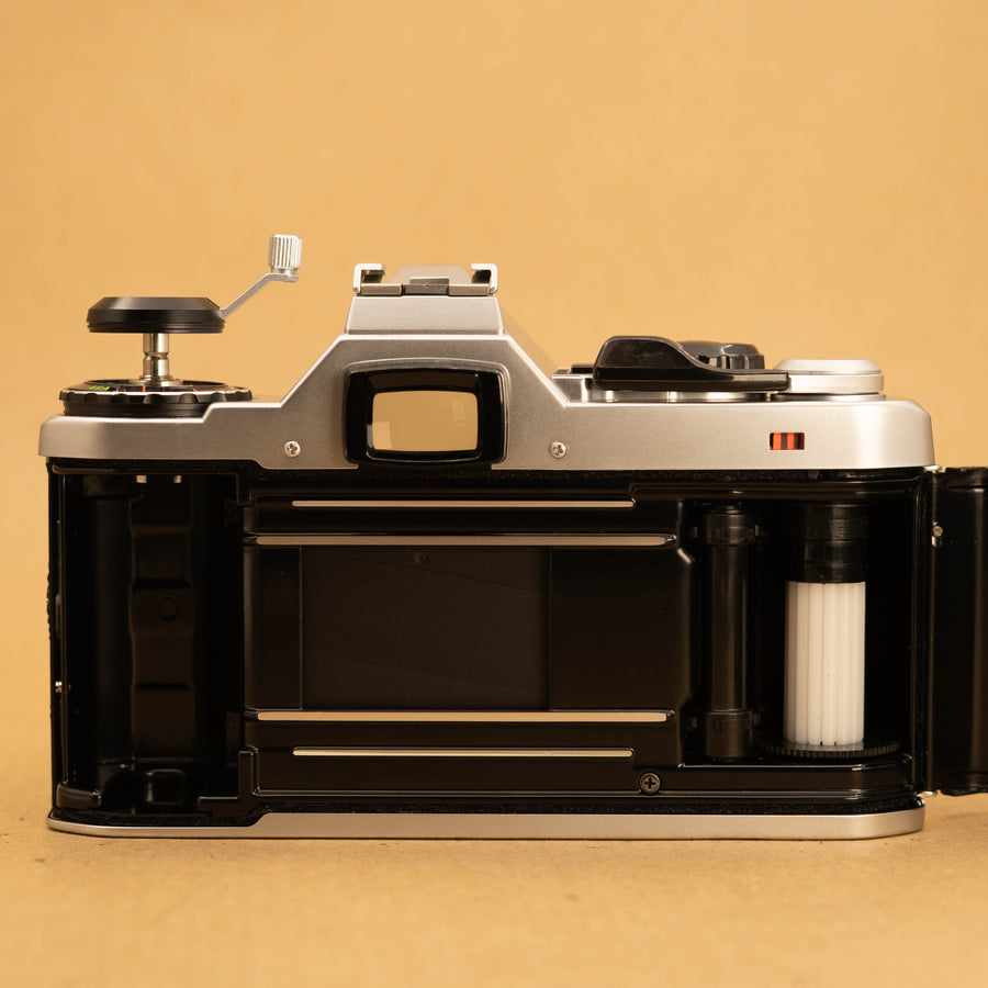 Pentax ME Super avec objectif 50 mm f/1.7