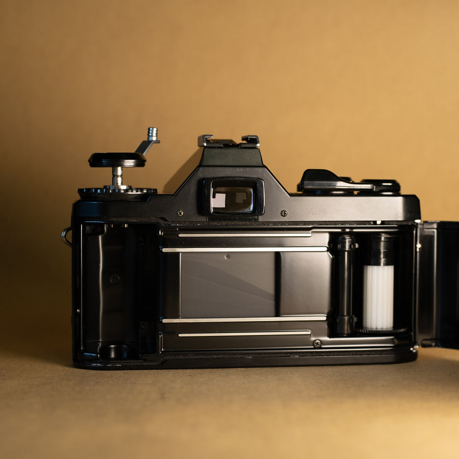 Pentax MV1 avec objectif 50 mm f/2