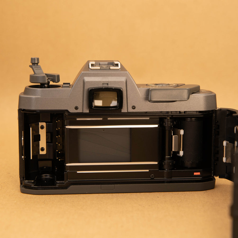 Pentax P30T with Takumar 28-80mm f/3.5-4.5 Lens