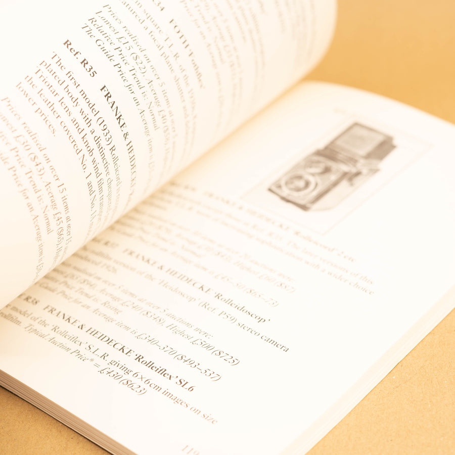 Price Guide to Collectable Cameras by Martin Russell and Ron Lockton