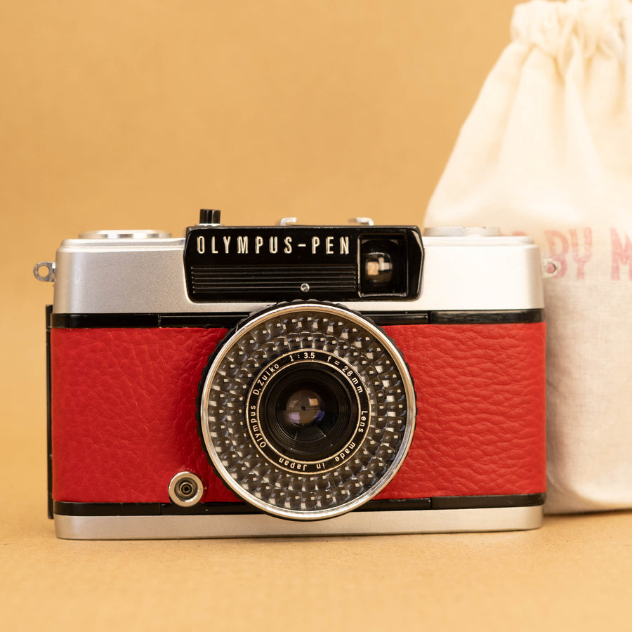 Olympus Pen EE-3 in Red