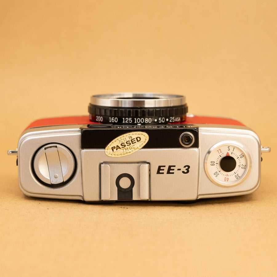 Olympus Pen EE-3 in Red