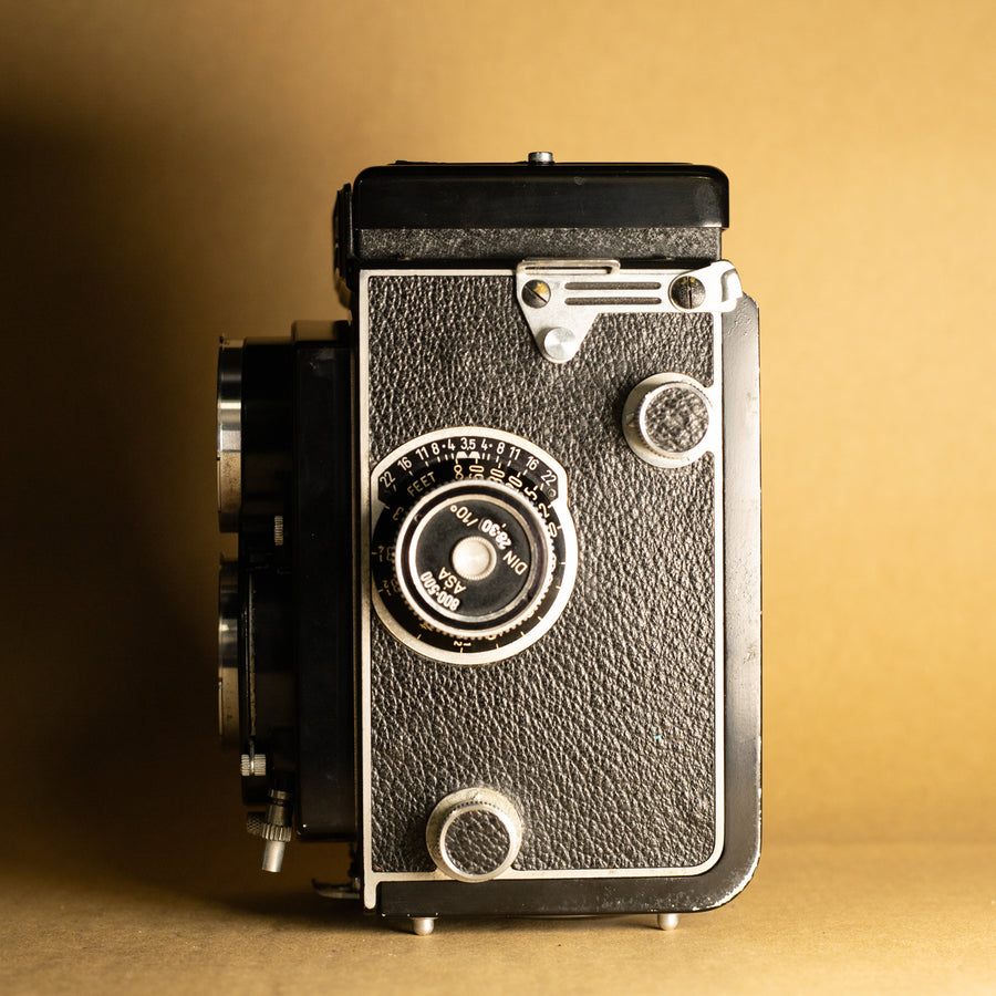 Rolleicord VA TLR Medium Format 120 Film Camera - Refurbished