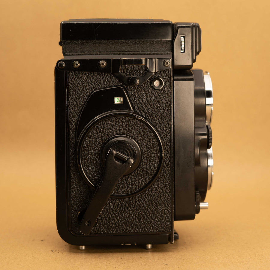 Yashica Mat 124 G Medium Format 120 Camera for Beginners