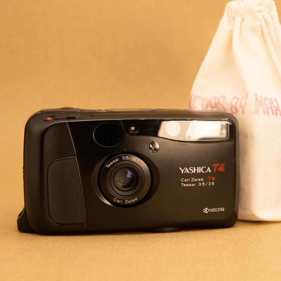 Yashica T4