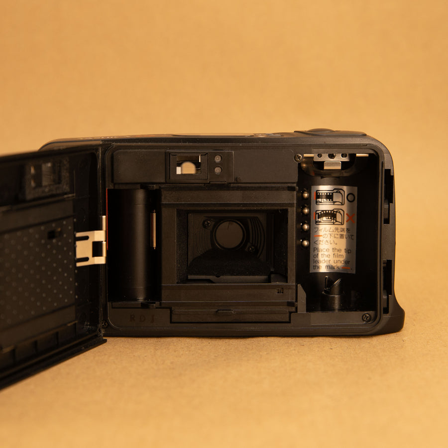 Yashica T4