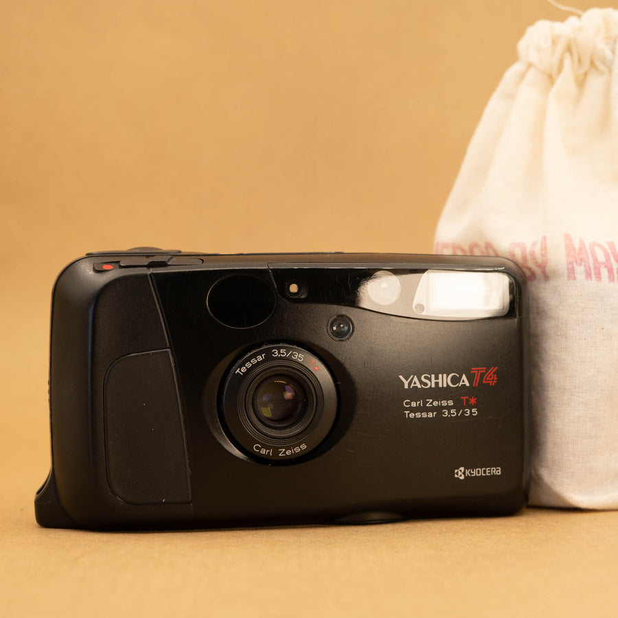 Yashica T4