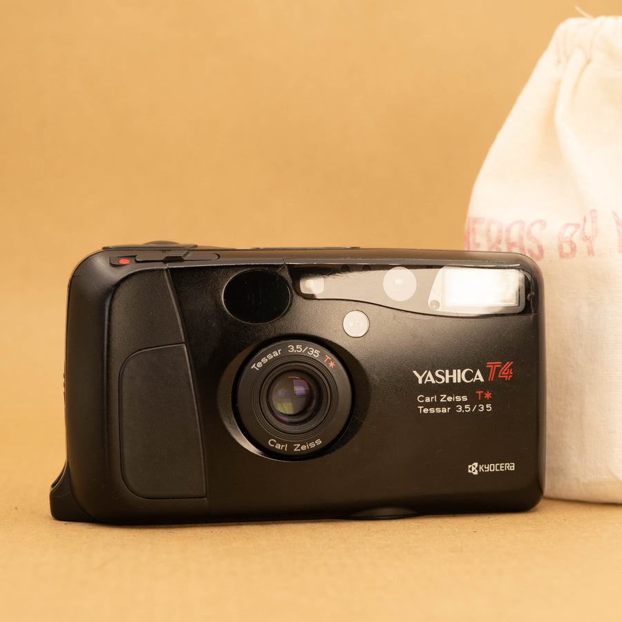 Yashica T4