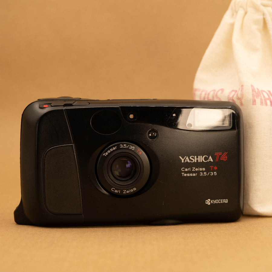 Yashica T4
