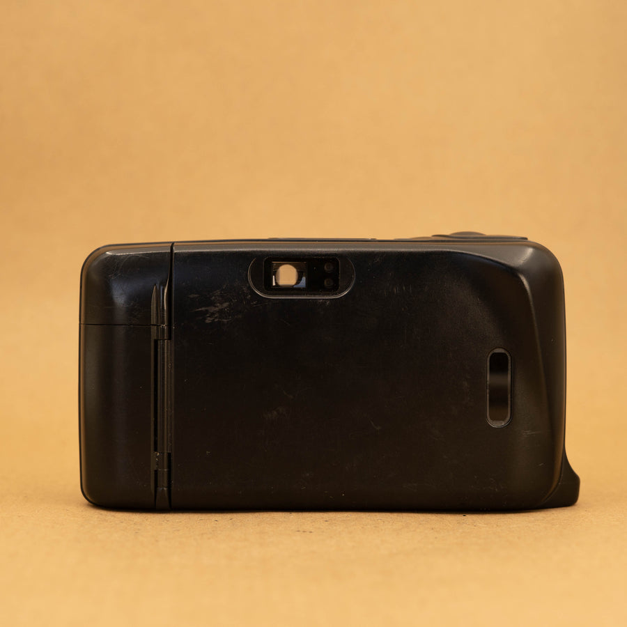 Yashica T4