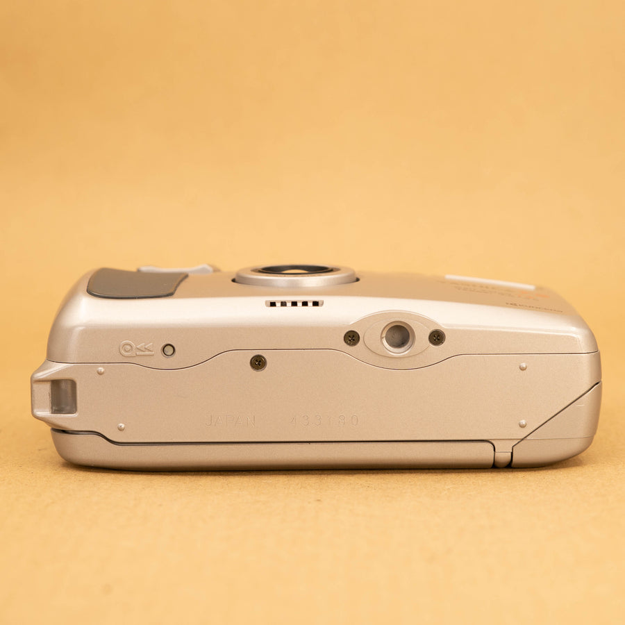 Silver Yashica T5