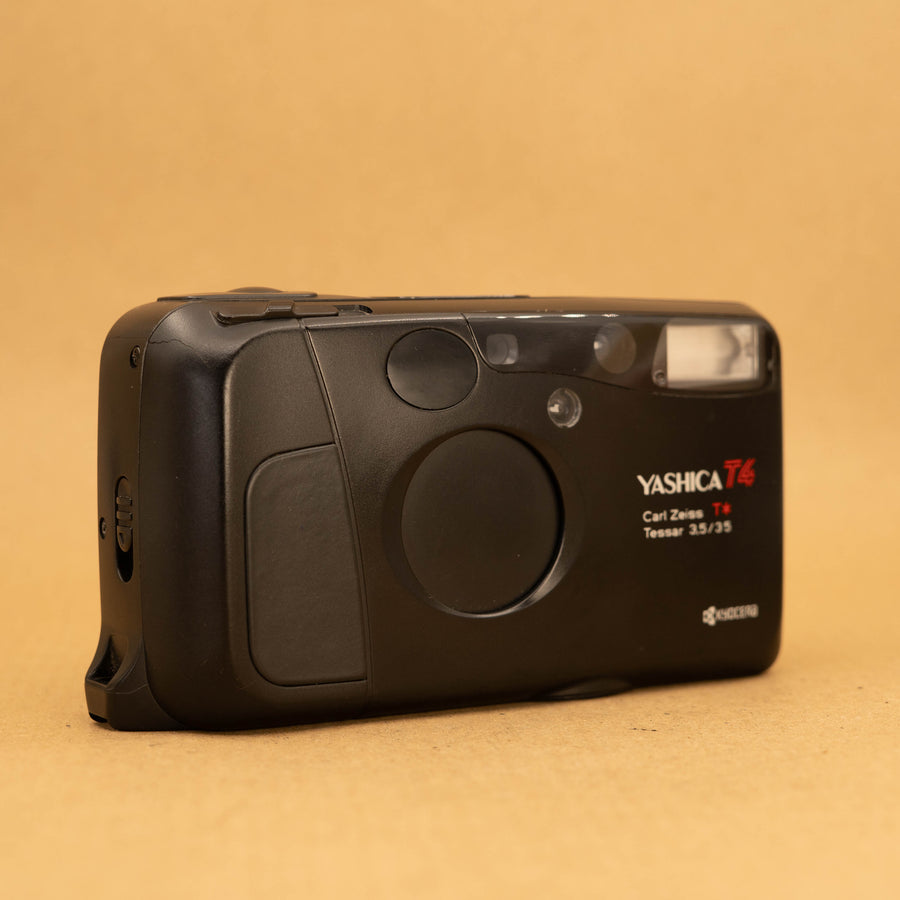 Yashica T4