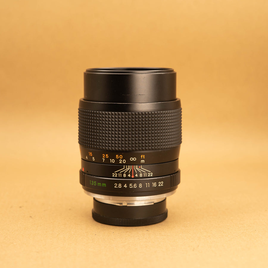 Teleobjetivo automático Panagor 135 mm f/2,8 para montura OM de Olympus