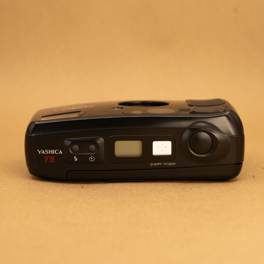 Yashica T5