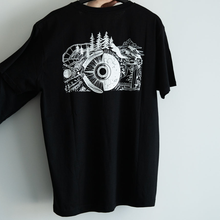 Adventure camera black and white short-sleeve t-shirt